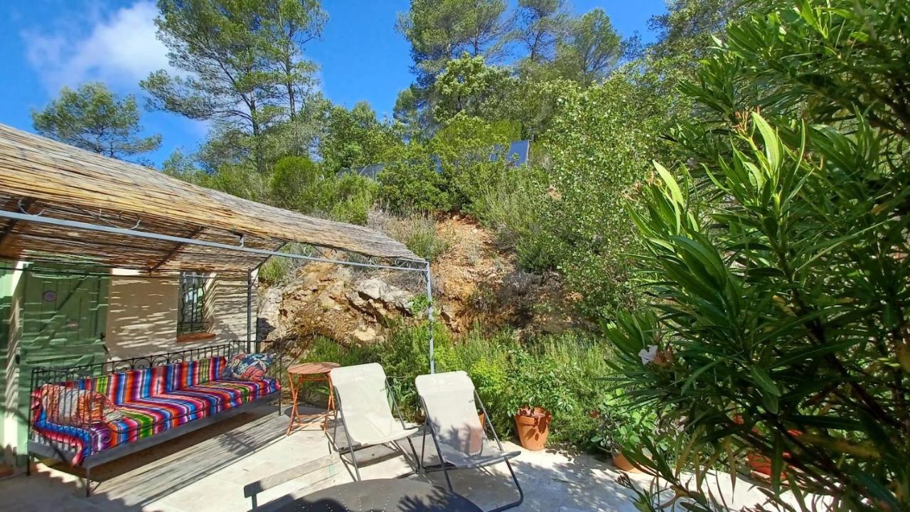 Une Chambre En Provence Correns Buitenkant foto