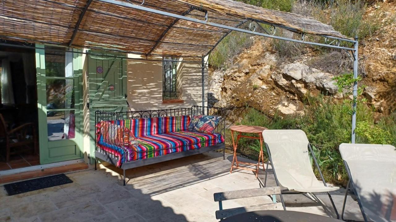 Une Chambre En Provence Correns Buitenkant foto