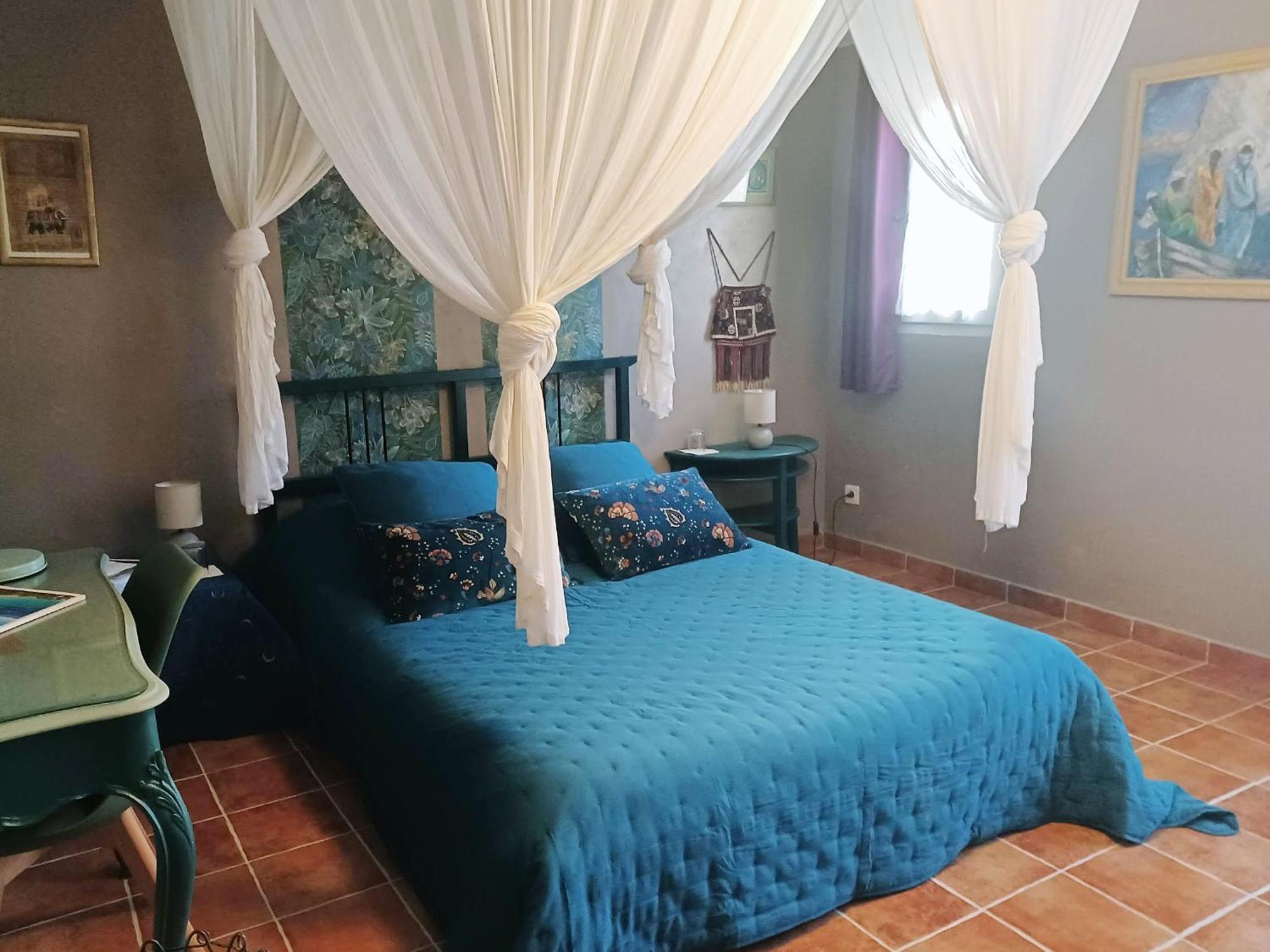 Une Chambre En Provence Correns Buitenkant foto